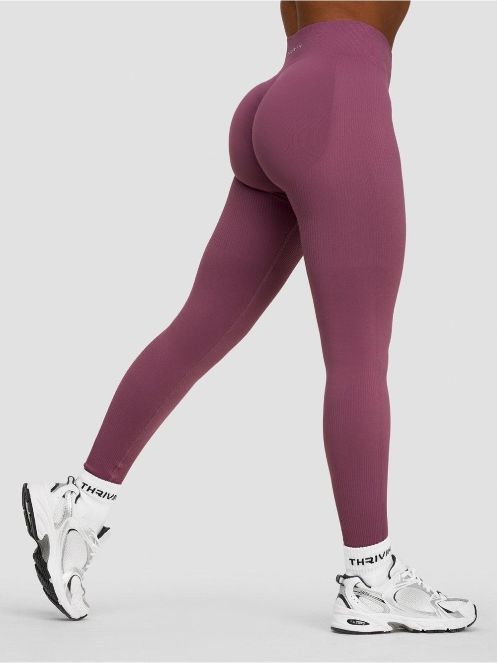 NWT Thrivin ELEVATE™ SCULPTING MID WAIST SCRUNCH LEGGINGS L/XL